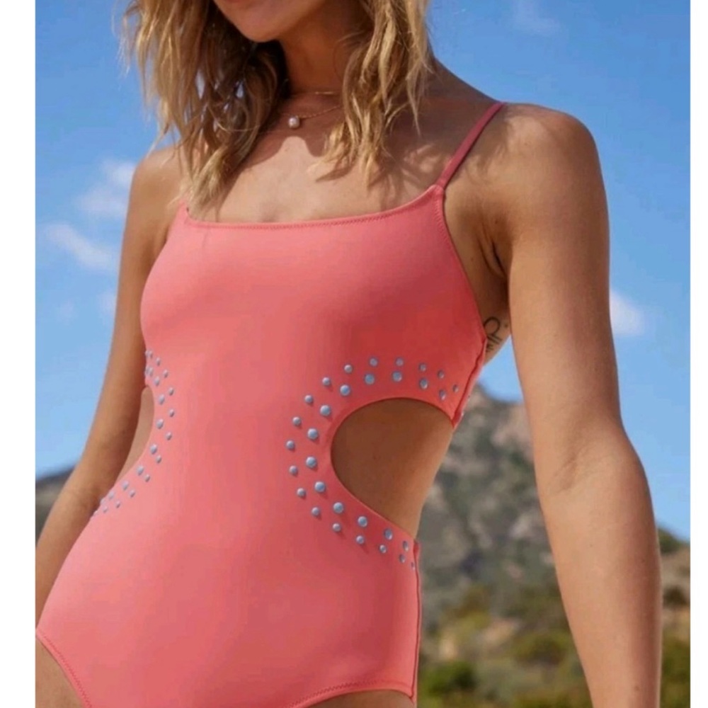 NWT size medium Coral One-Piece Swimsuit with Studded Design